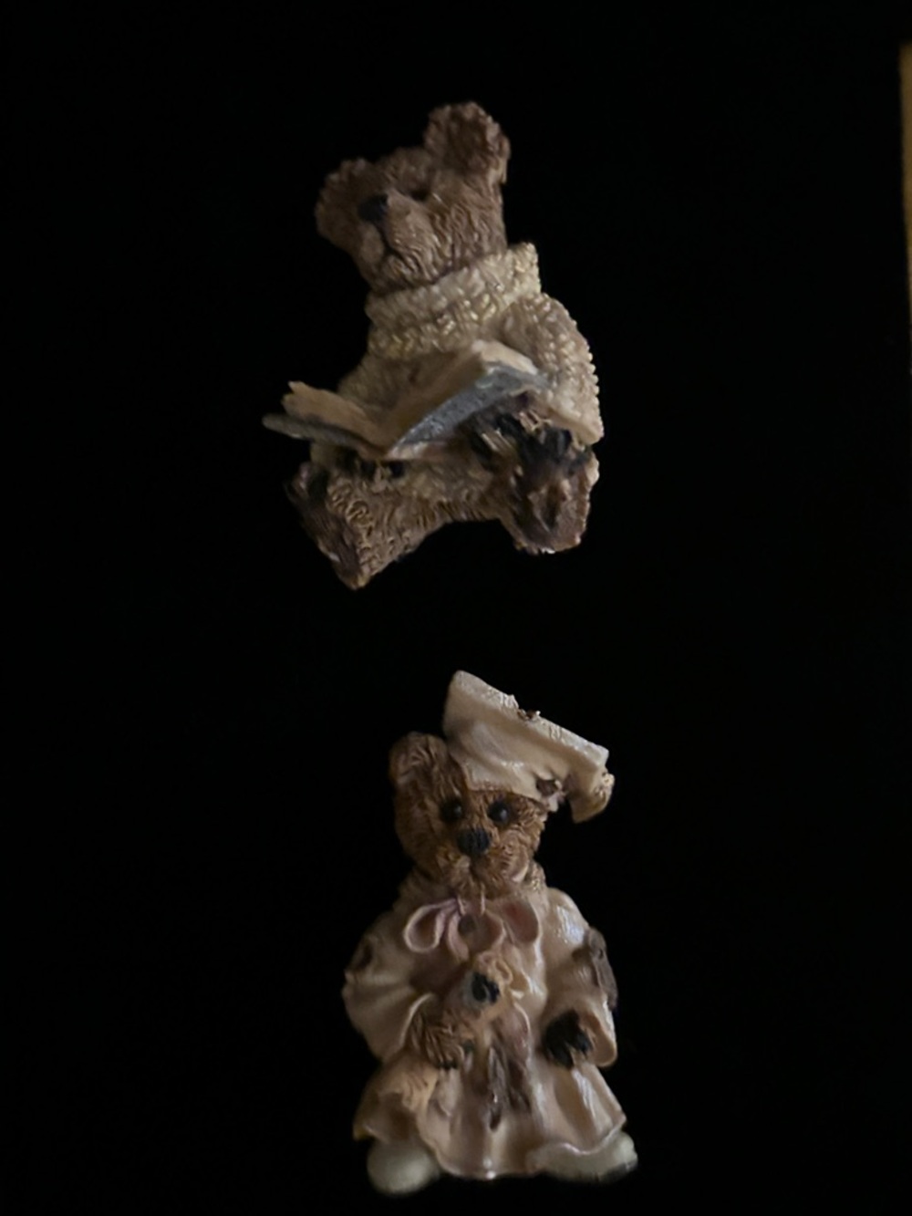 Teddy Bear Reading and Scholar Porcelain Brooch Set - Beige